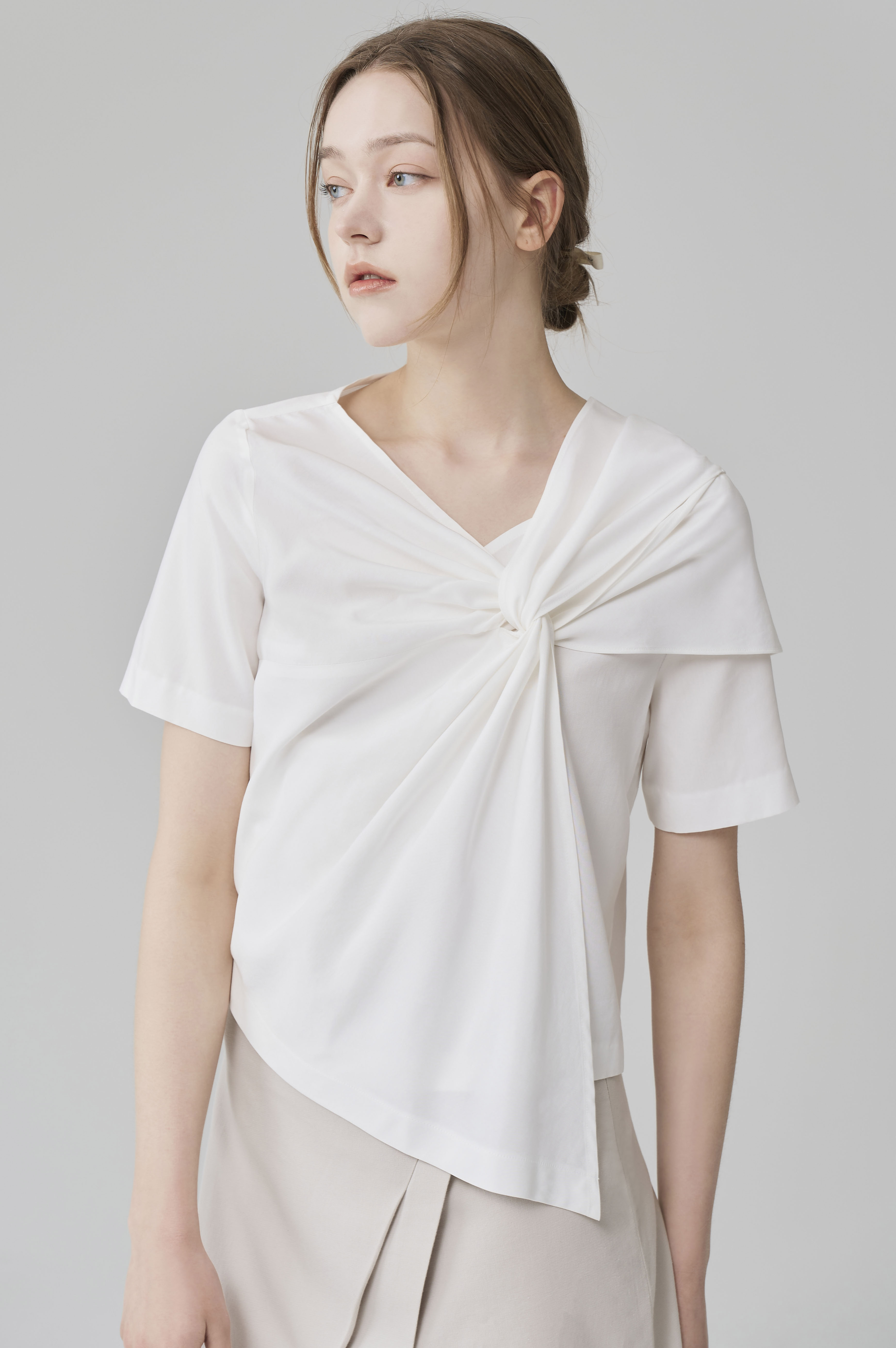 SILK INTERLACED SHORT SLEEVED BLOUSE-white, 혜영킴, HYEYEONG KIM designer brand
